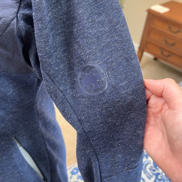 Mammut Navy Light-weight Zip Up Hoodie Jacket Size XS - Picture 7 of 15